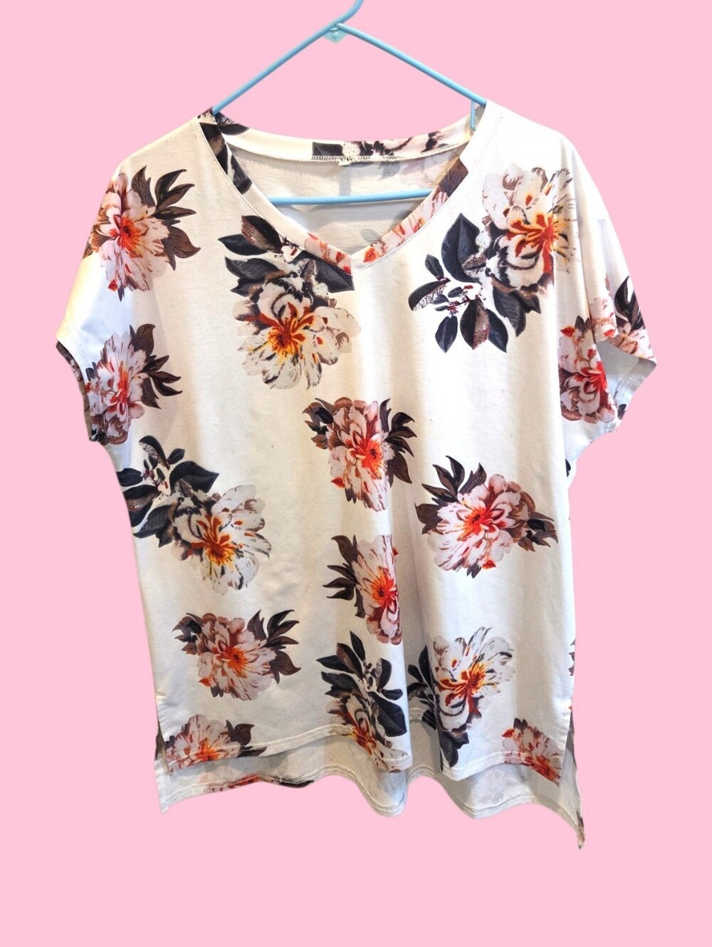 Floral V-Neck Short Sleeve Top